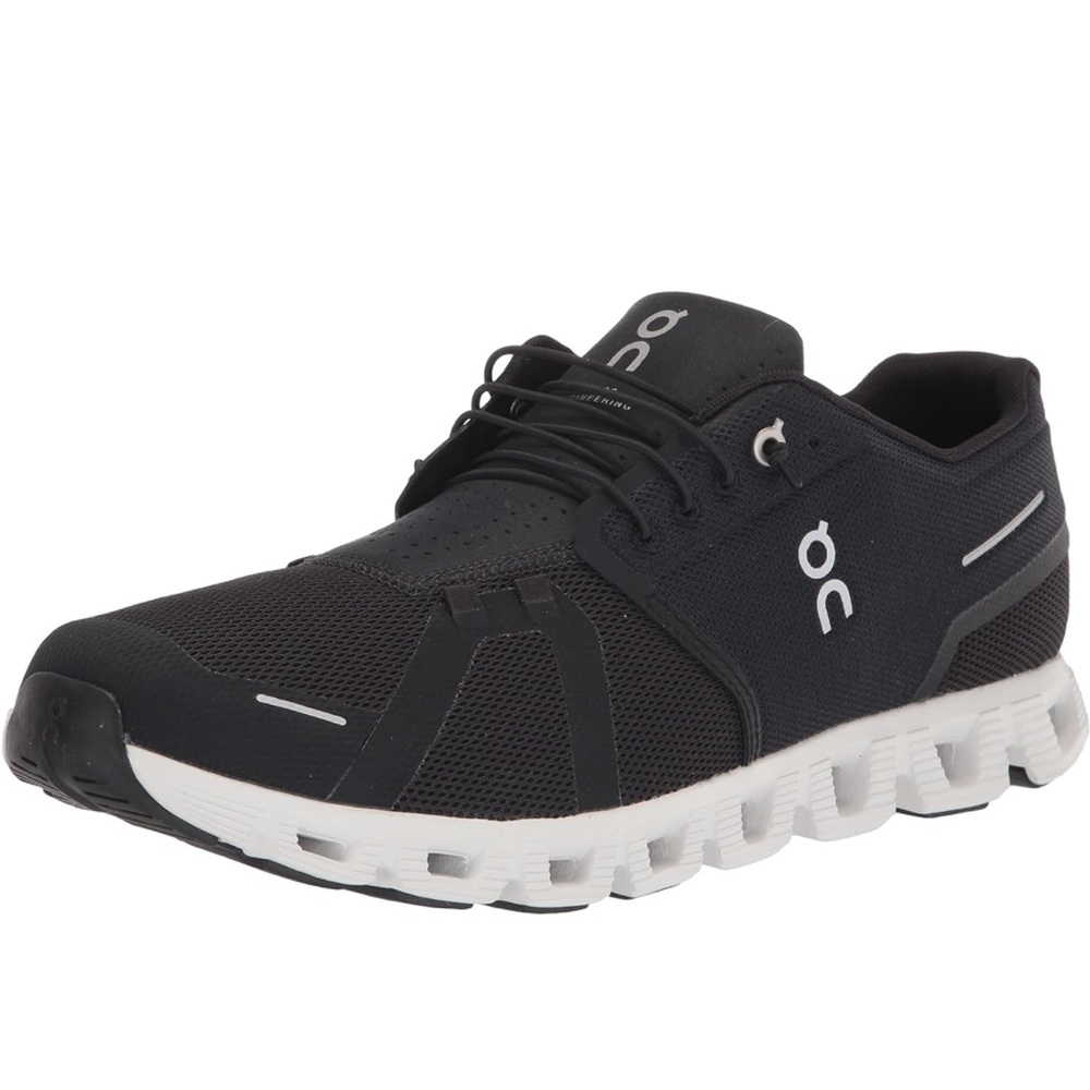 On cloud 5 women’s shoes 9.5